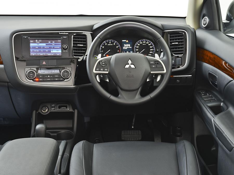  Mitsubishi Outlander 2014 года  (ZA) (фото 17 из 20)